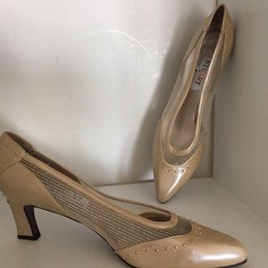 Vintage Stuart Weitzman | Pumps